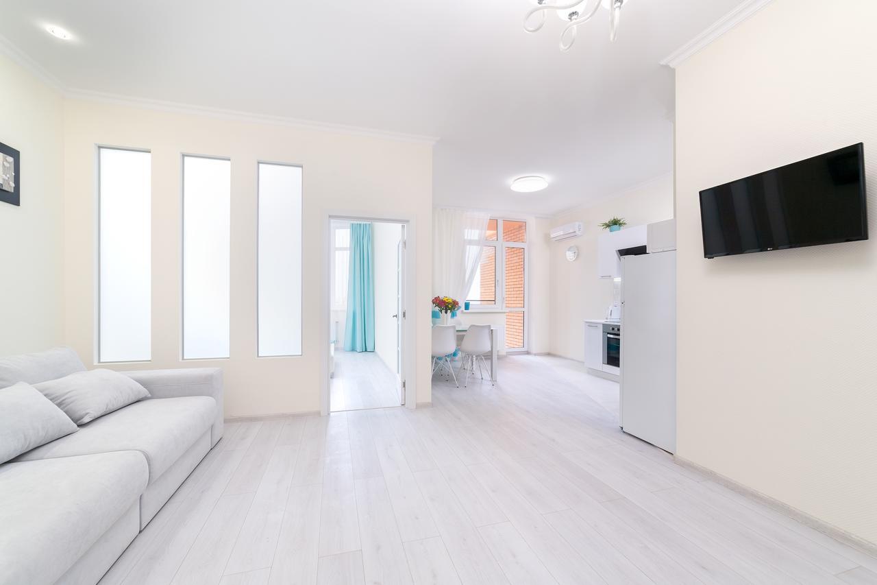 Family Apartments Aquamarine Of Arcadia Одеса Екстериор снимка
