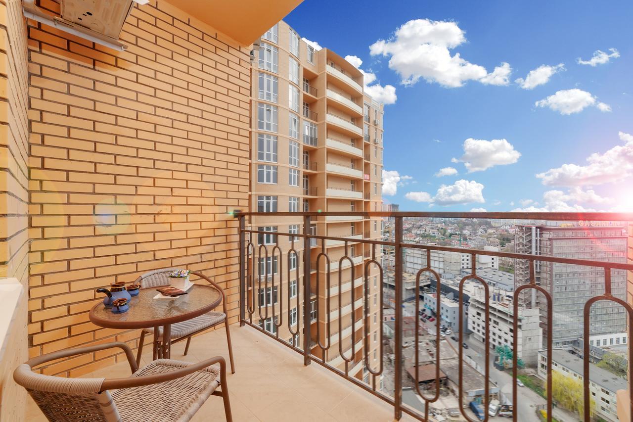 Family Apartments Aquamarine Of Arcadia Одеса Екстериор снимка