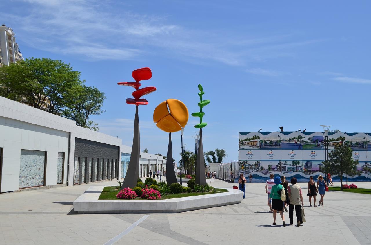 Family Apartments Aquamarine Of Arcadia Одеса Екстериор снимка
